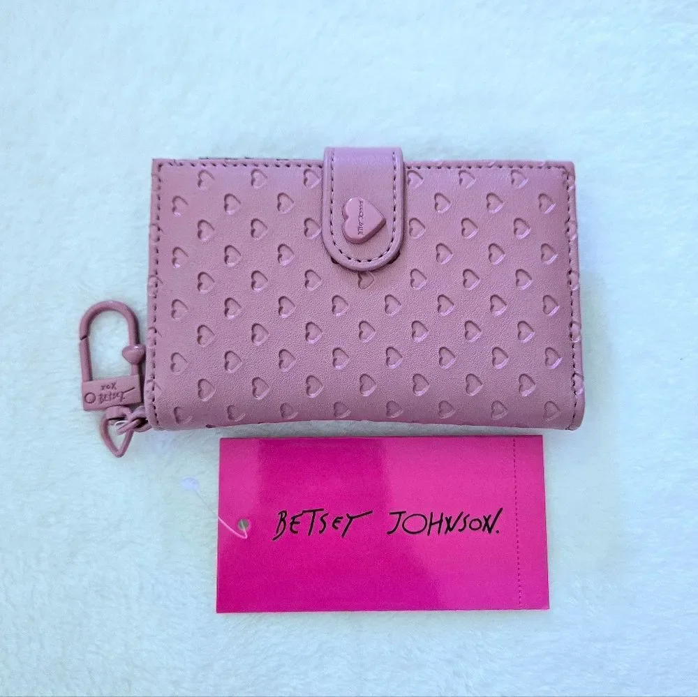 Betsey Johnson 